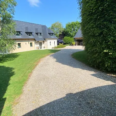Clos Les Charmilles * Fierville-les-Parcs